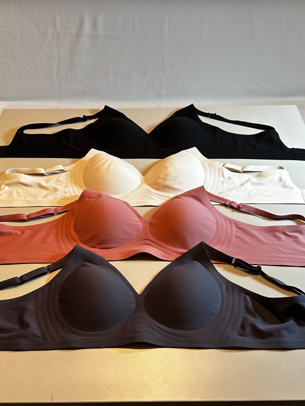 Women's Buffalo David Bitten Bras  Size xl NWOT